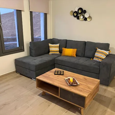 Cavo Levante Apartman *