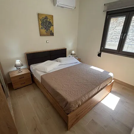Cavo Levante Apartman *