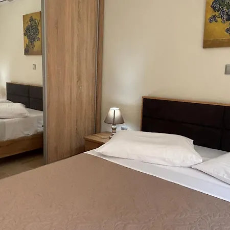 Cavo Levante Apartman *